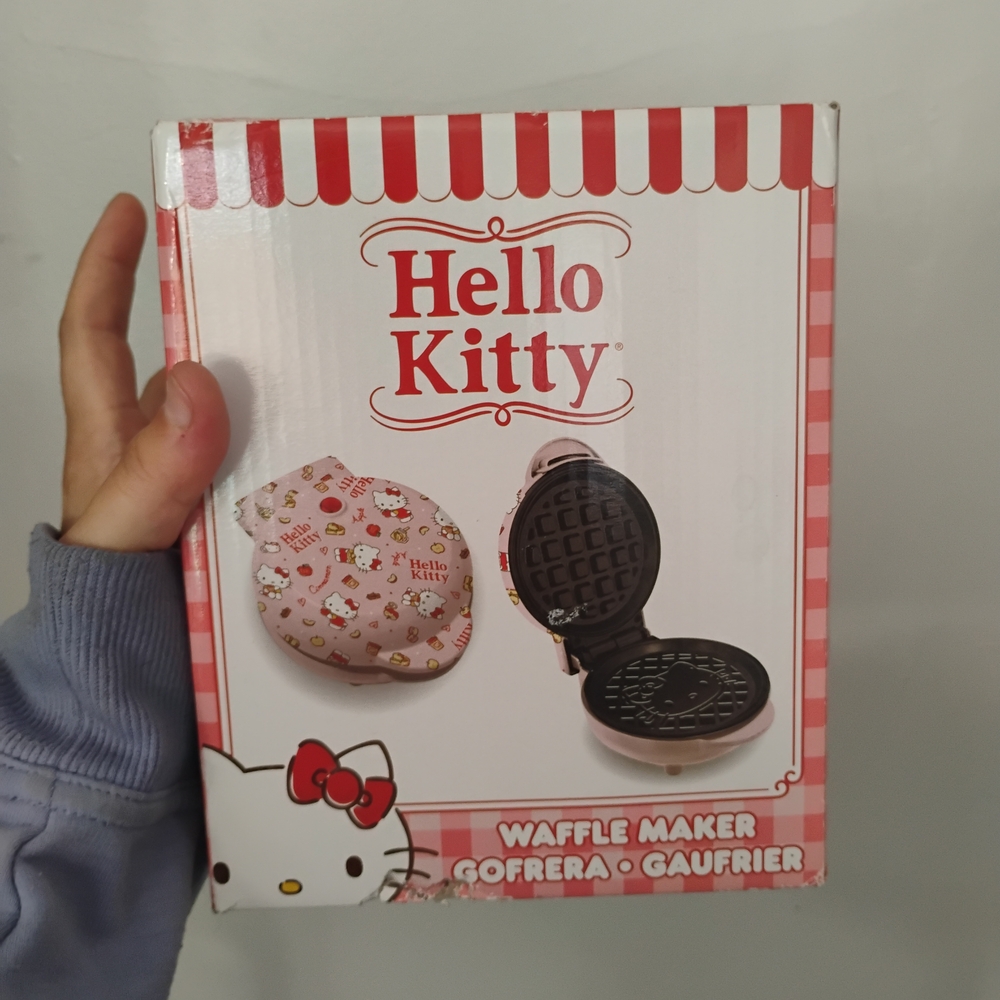 Hello Kitty Waffle Maker